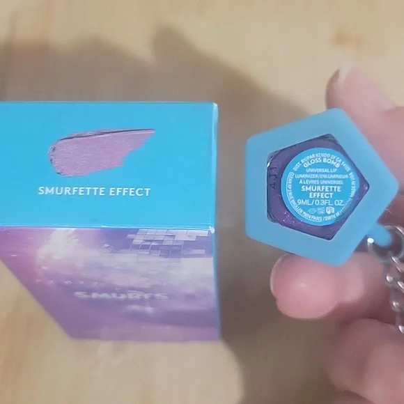 Fenty Beauty x Smurfs Gloss Bomb Keychain - Picture 6 of 11